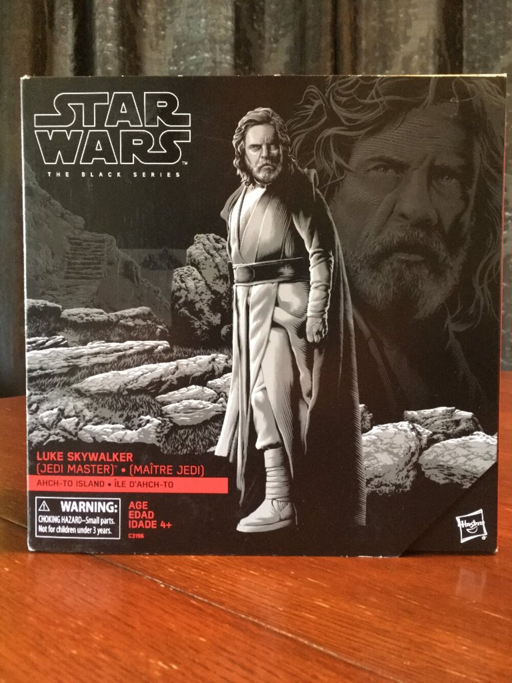 Star Wars The Black Series LUKE SKYWALKER Jedi Master Ahch-to Island